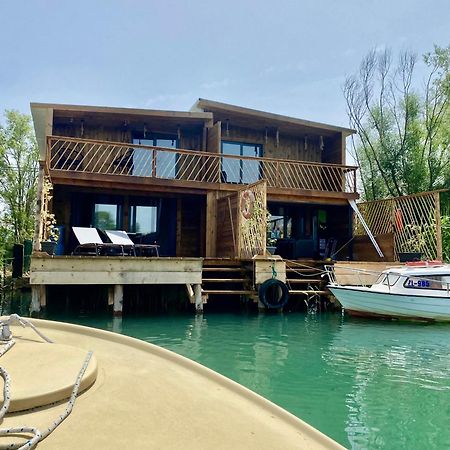 Meris Ulcinj Luaran gambar