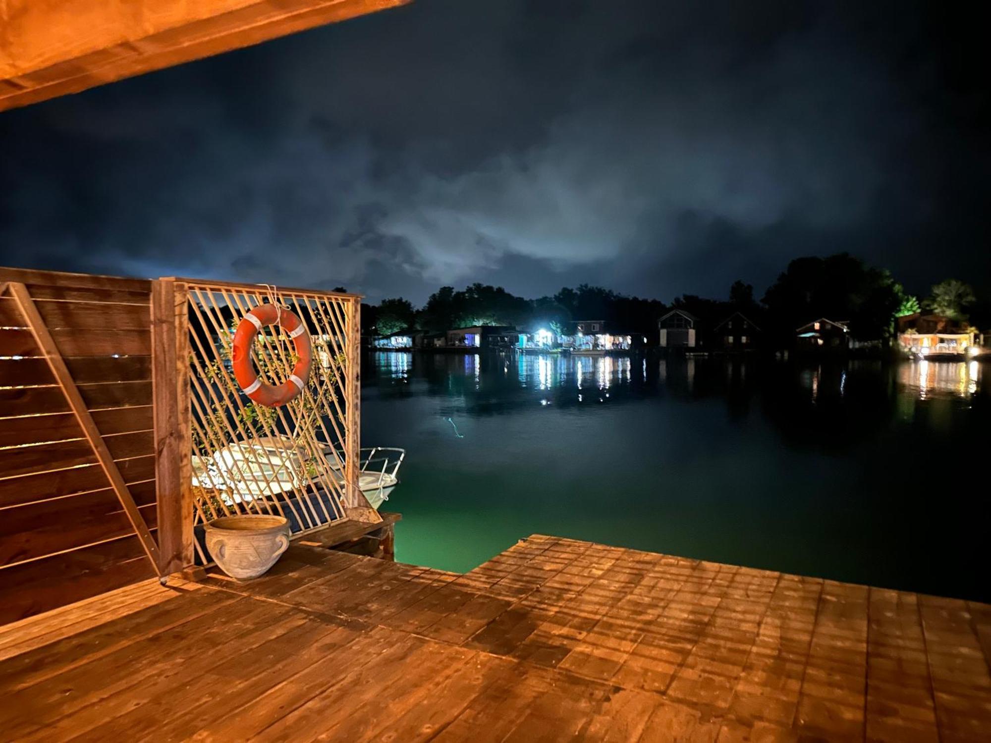 Meris Ulcinj Luaran gambar