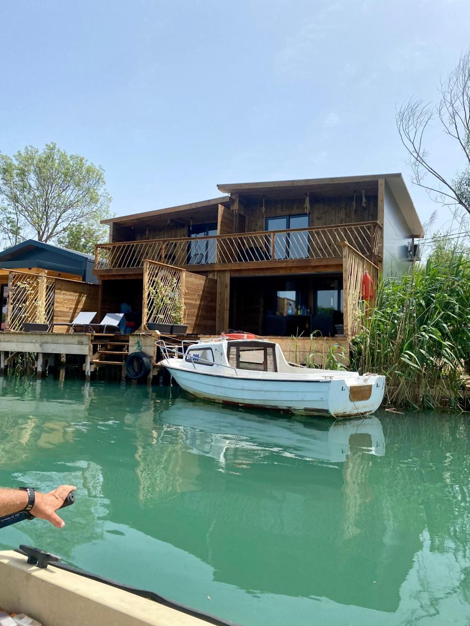Meris Ulcinj Luaran gambar