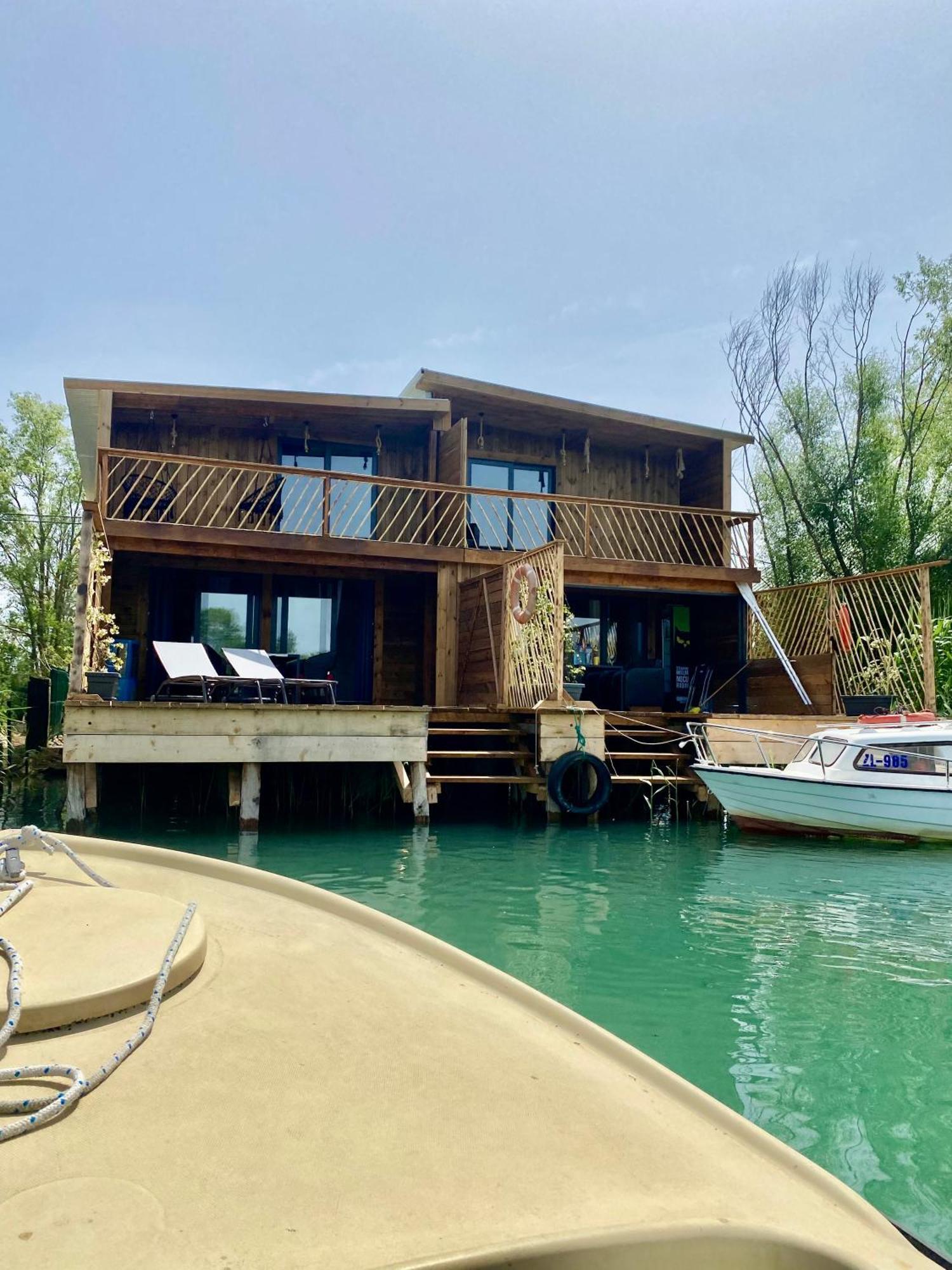 Meris Ulcinj Luaran gambar