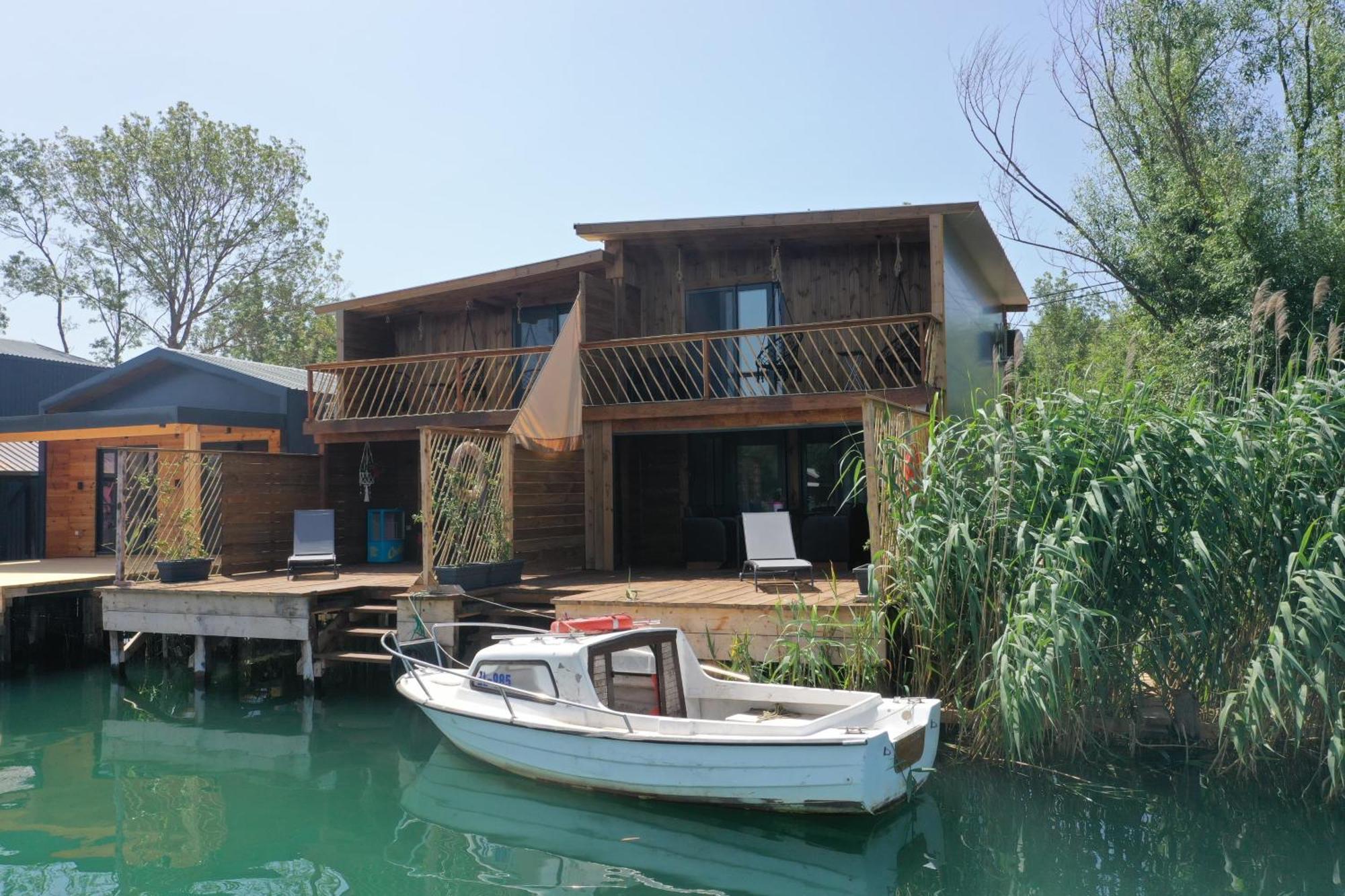 Meris Ulcinj Luaran gambar